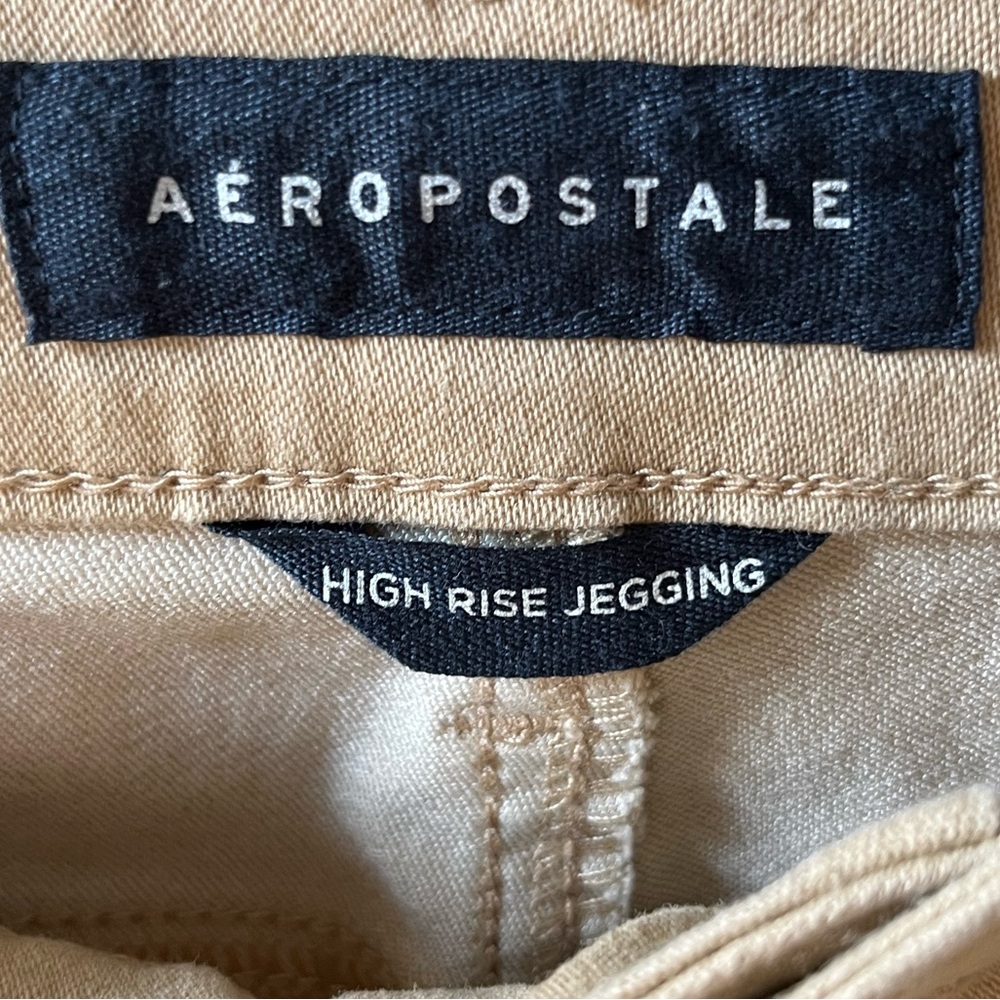 Aeropostale Stretchy High-Rise Legging Jeans | Size 0 | Beige - Picture 4 of 7